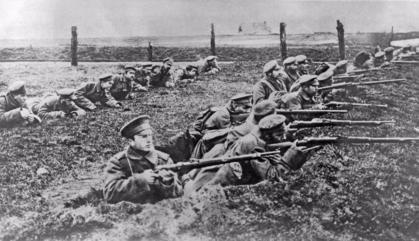 Chiến dịch tấn công Brusilov diễn ra từ ngày 4/6 - 20/9/1916 khiến 1,6 triệu người thương vong. Đây là một trong những chiến thắng lớn nhất của quân đồng minh trong Chiến tranh thế giới 1. Khi đó, quân đội Đế quốc Nga tấn công Đế quốc Áo-Hung tại Galicia. Trong cuộc chiến này, quân đội Áo-Hung bị tổn thất nặng nề nhất, với 1,5 triệu binh sĩ tử trận.