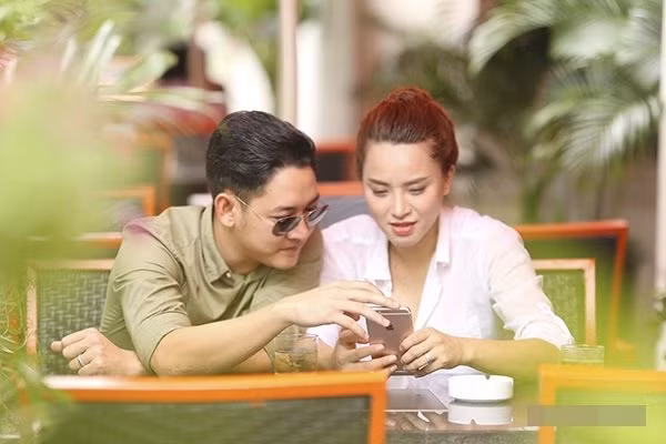 Hải Băng bức xúc đáp trả khi bị mỉa mai chồng xấu thì đẻ nhiều - Hình 3 Hai Bang buc xuc dap tra khi bi mia mai chong xau thi de nhieu-Hinh-3