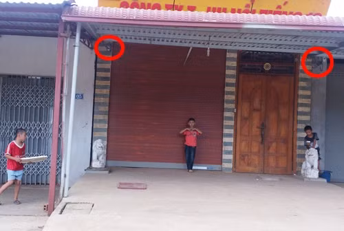 Nhà của Tàng được lắp đặt hệ thống camera an ninh khắp nơi.