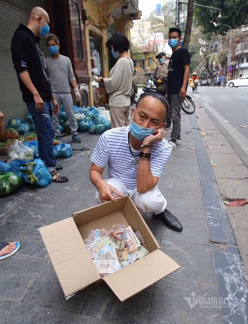 Ban 10 tan rau/ngay, nguoi dan ong tiet lo ‘mon lai’ chua tung co-Hinh-7