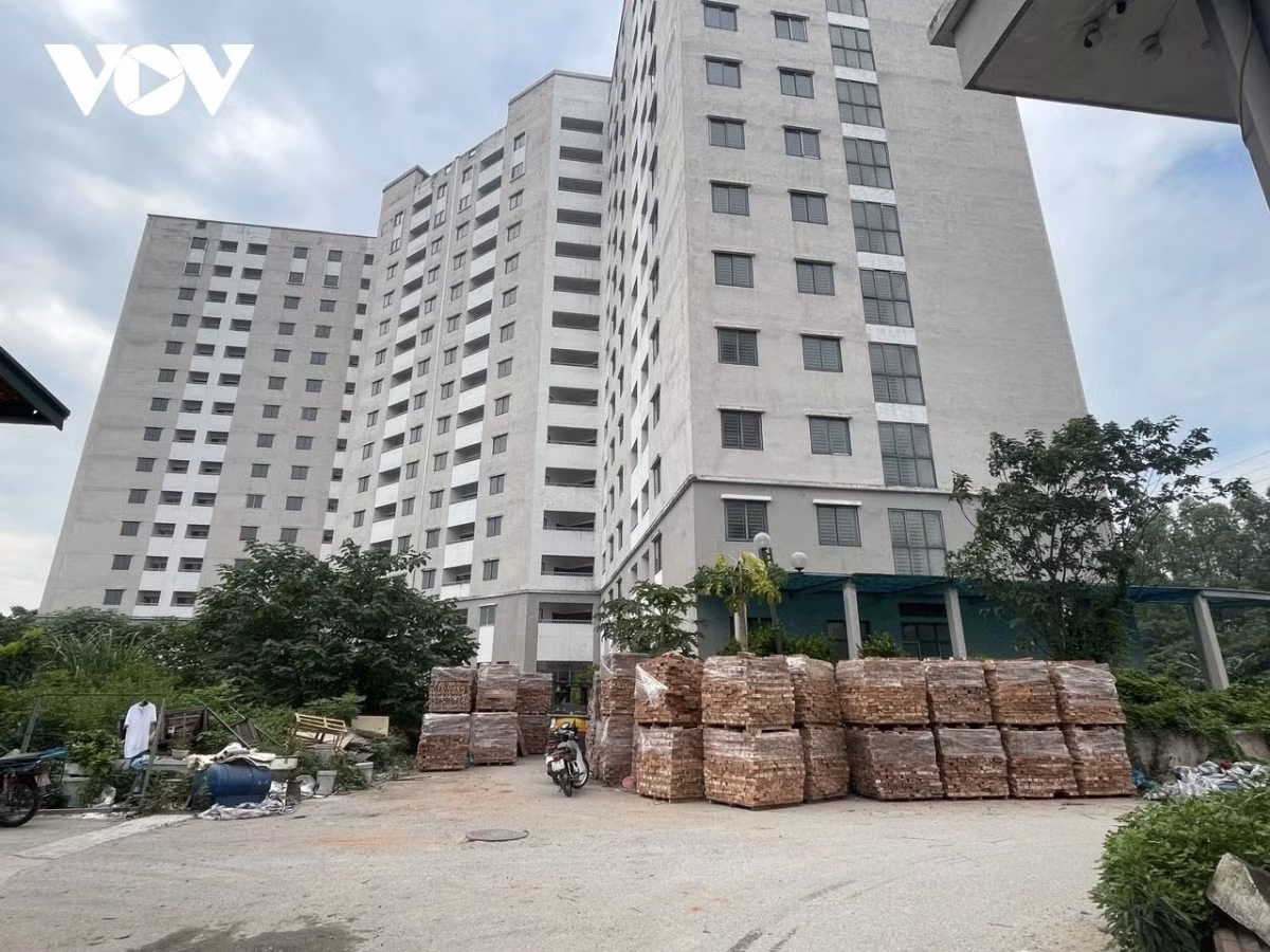 “Hồi sinh” nhà tái định cư bỏ hoang để “giải cơn khát” nhà ở - Hình 2 “Hoi sinh” nha tai dinh cu bo hoang de “giai con khat” nha o-Hinh-2