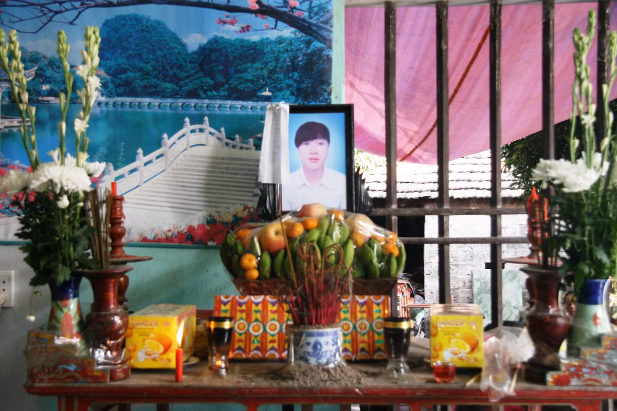 Di ảnh nạn nhân O.