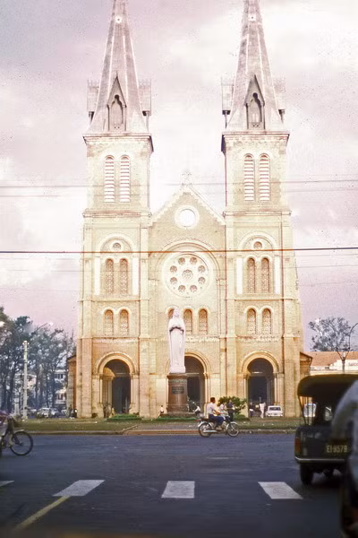 Nhà thờ Đức Bà.