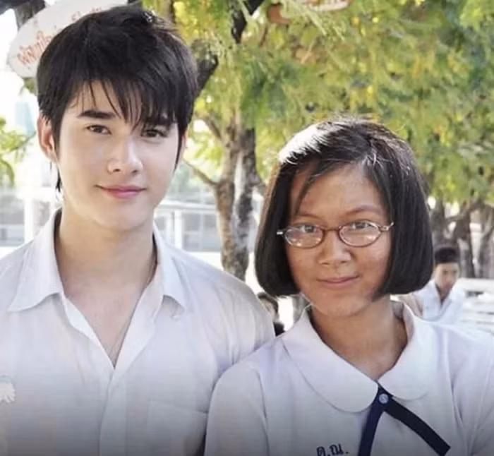 Nhan sac Baifern: Den hoa hong cung phai lu mo vi ve dep nay