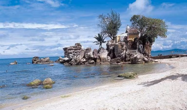 Việt Nam đã thành lập Sở chỉ huy tiền phương để chỉ huy công tác tìm kiếm máy bay Malaysia bị mất tích. Việt Nam đã thành lập Sở chỉ huy tiền phương để chỉ huy công tác tìm kiếm máy bay Malaysia bị mất tích.