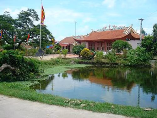 Đền thờ Tả Ao ở Hưng Yên, người được coi là ông tổ của nghề phong thủy Việt Nam.