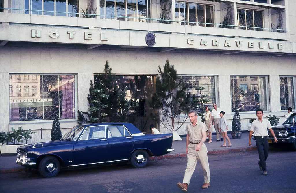 Cận cảnh tầng 1 khách sạn Caravelle, 1966. Ảnh: Rayr8.