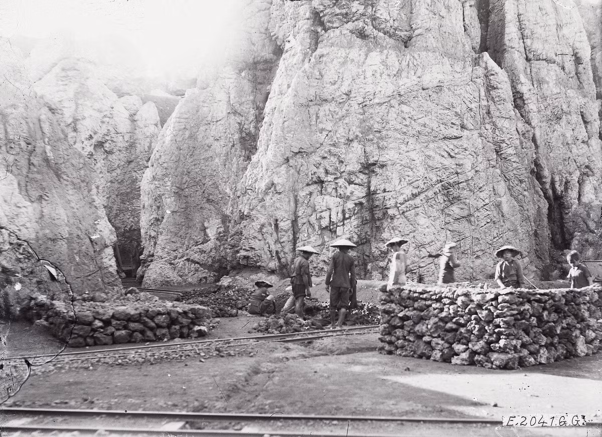 Khu vực phân loại quặng.