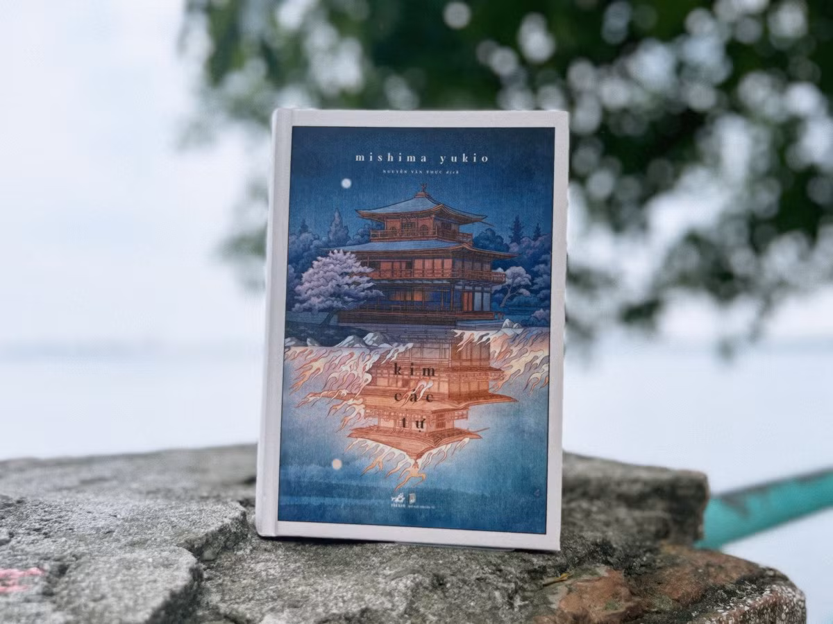 Tuyet tac van chuong tu vu phong hoa ngoi chua dat vang-Hinh-3