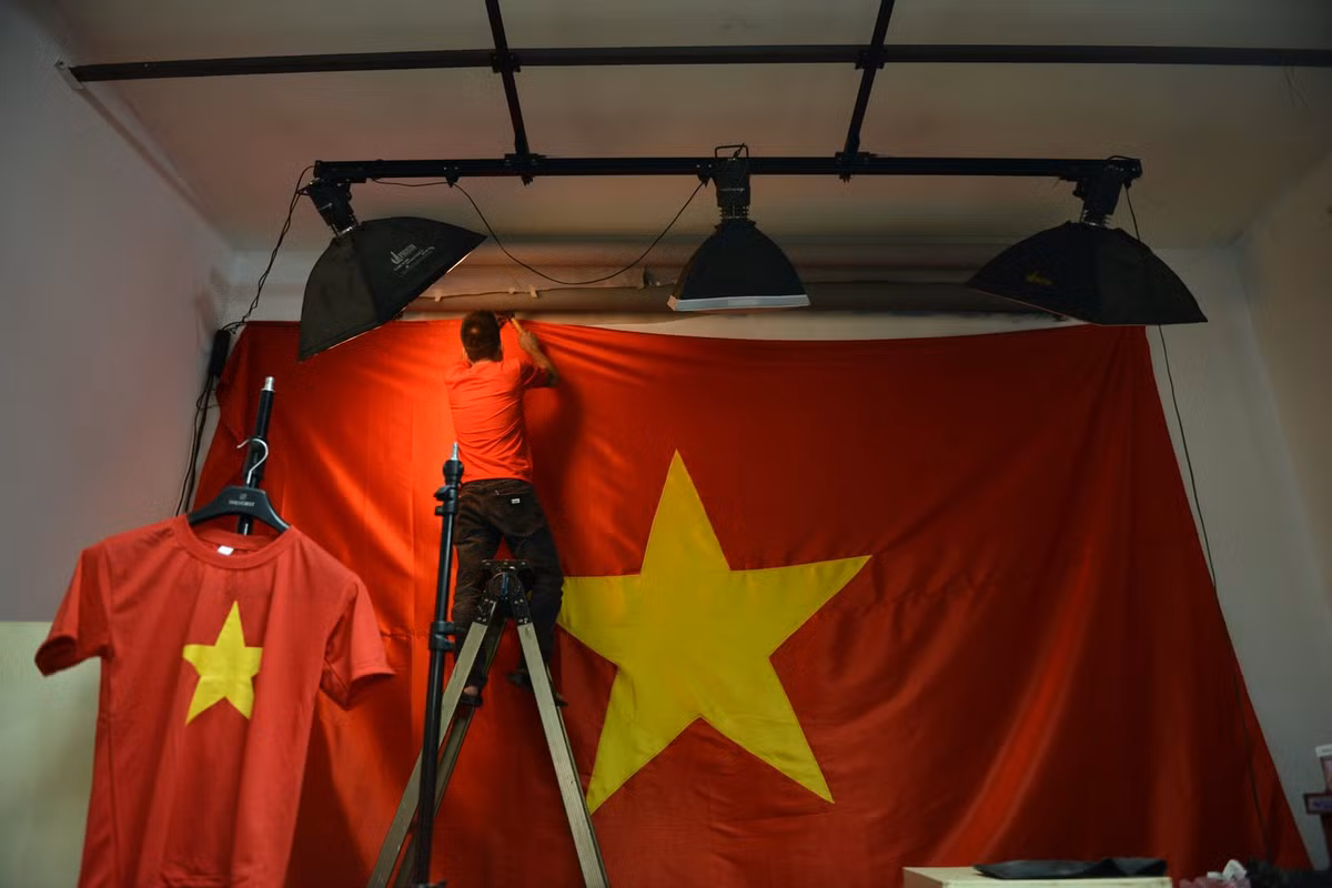 Nhiep anh gia noi tieng o Ha Noi va du an niem tin Viet-Hinh-7