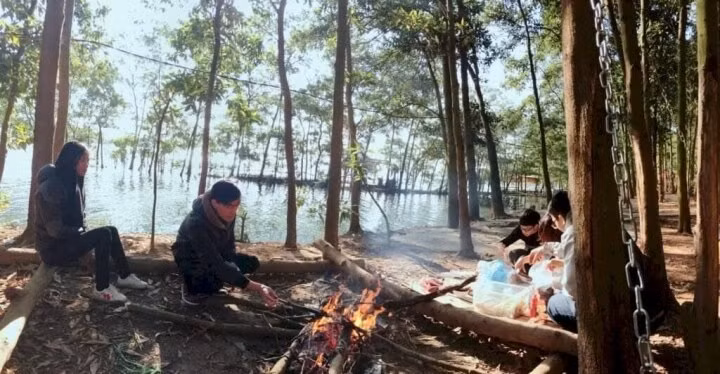 Nhung dia diem cam trai tai Ha Noi khien du khach me man-Hinh-5