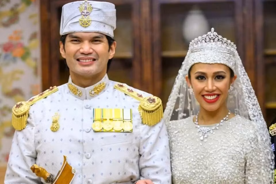Cong chua Brunei ket hon voi em ho