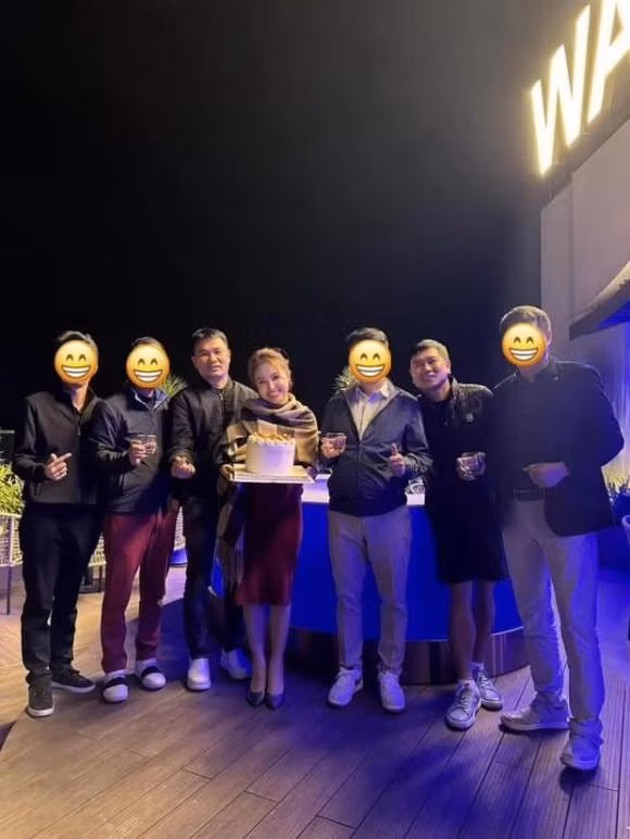 Ho Hoai Anh xuat hien hau nghi viec, dung mao ra sao?