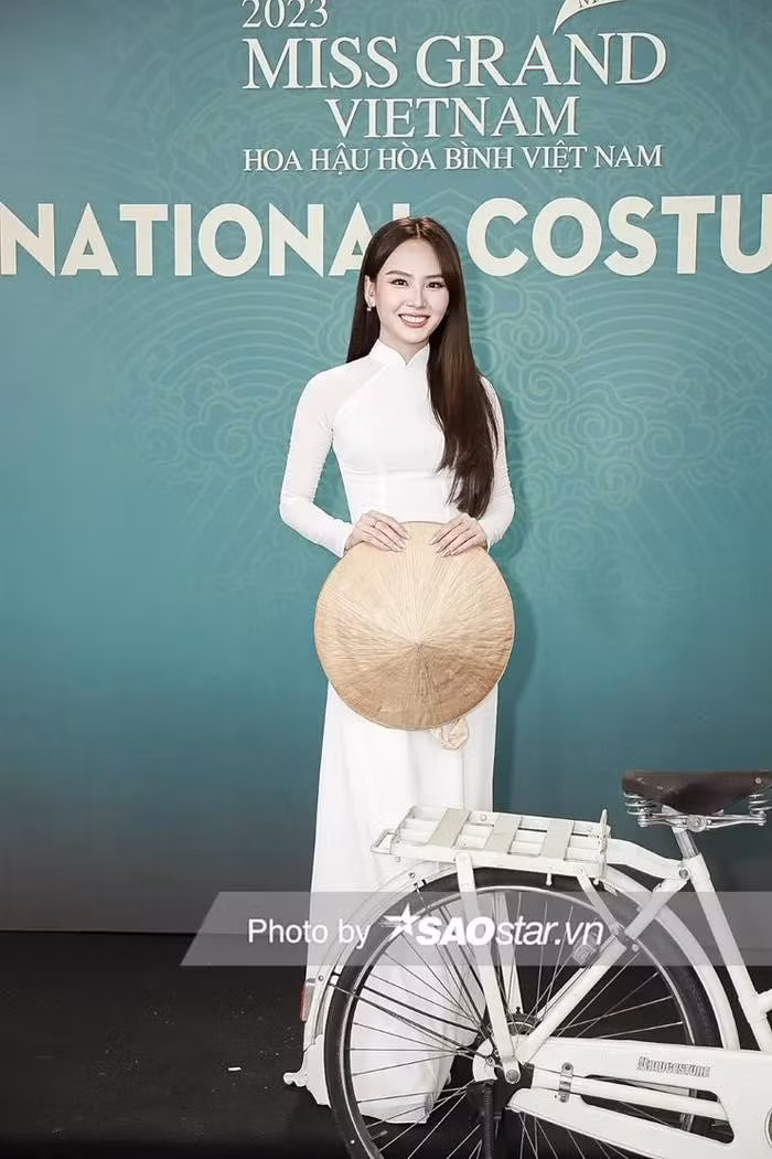 Bat chuoc My Tam dap xe len tham do, Mai Phuong nhan ket 