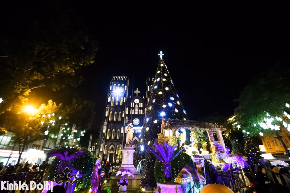 Giai nghia ngoi sao, dong chu va hang da tai Nha tho Lon Ha Noi-Hinh-2