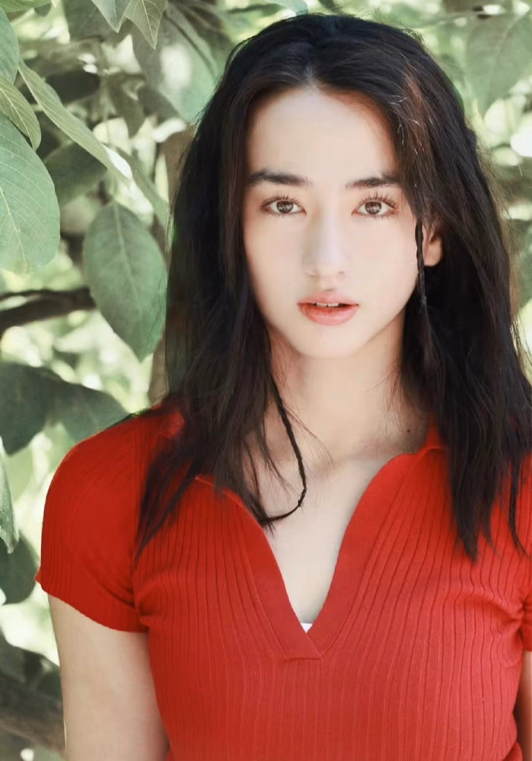 Mới đây, Lý Uyển Đát được công bố vào vai công chúa Hoa Tranh trong phim điện ảnh Anh hùng xạ điêu: Hiệp chi hành giả của đạo diễn Từ Khắc. Ngay lập tức, nhan sắc và tài năng của Lý Uyển Đát được so sánh với Maria Mã Lệ Á - người cũng thủ vai Hoa Tranh trong dự án Thế giới võ hiệp Kim Dung do công ty Diệu Khánh sản xuất. Hai diễn viên trẻ có vẻ đẹp lai nổi bật, phù hợp với xuất thân Tây Vực của nhân vật trong tiểu thuyết gốc.
