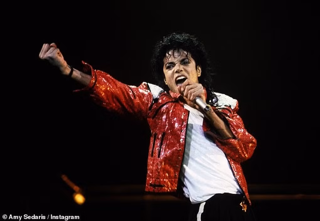 Con gai Michael Jackson moi nam nhan 8 trieu USD tieu vat-Hinh-2