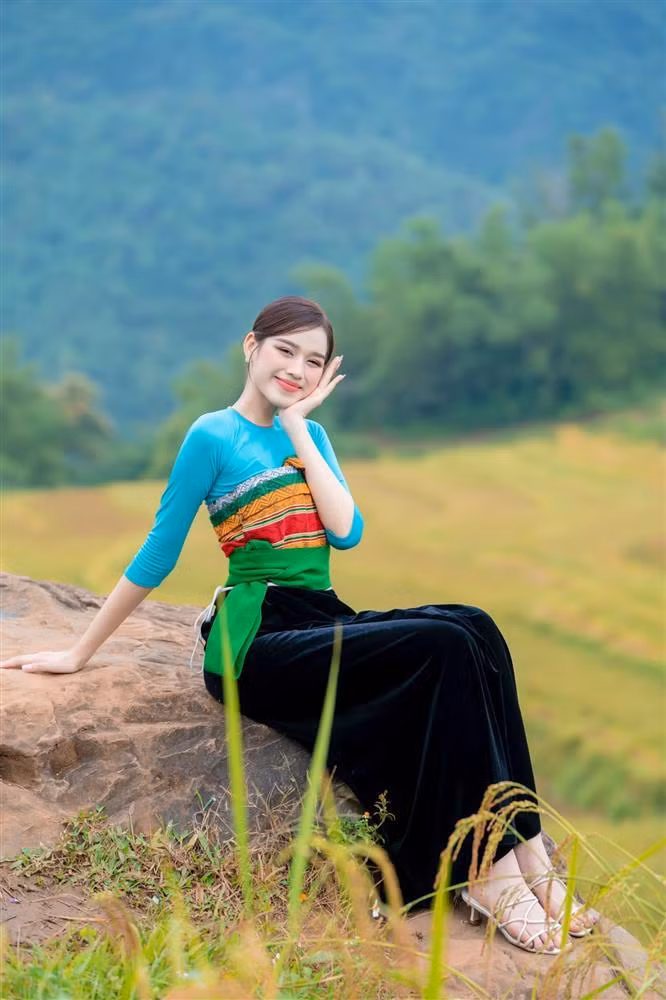 Được biết, trang phục phụ nữ Thái ở Thanh Hoá là một trong những nét đẹp văn hóa, không chỉ thể hiện tập quán, nếp sống, thẩm mỹ và niềm tự hào của người Thái, mà còn là một văn hóa rất đặc sắc trong kho tàng văn hóa dân tộc ta.