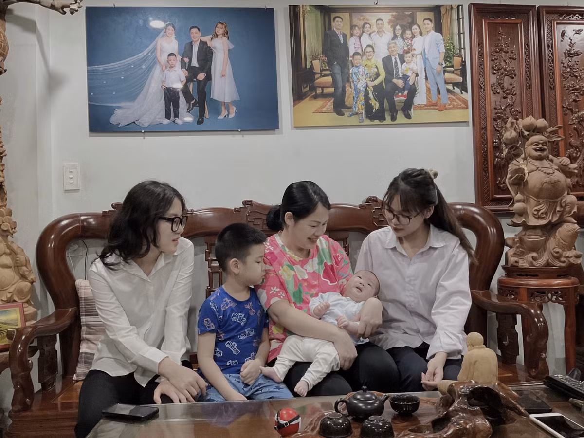 Ba nam dien vien ngoai 50 tuoi dong con nhat truyen hinh Viet-Hinh-2