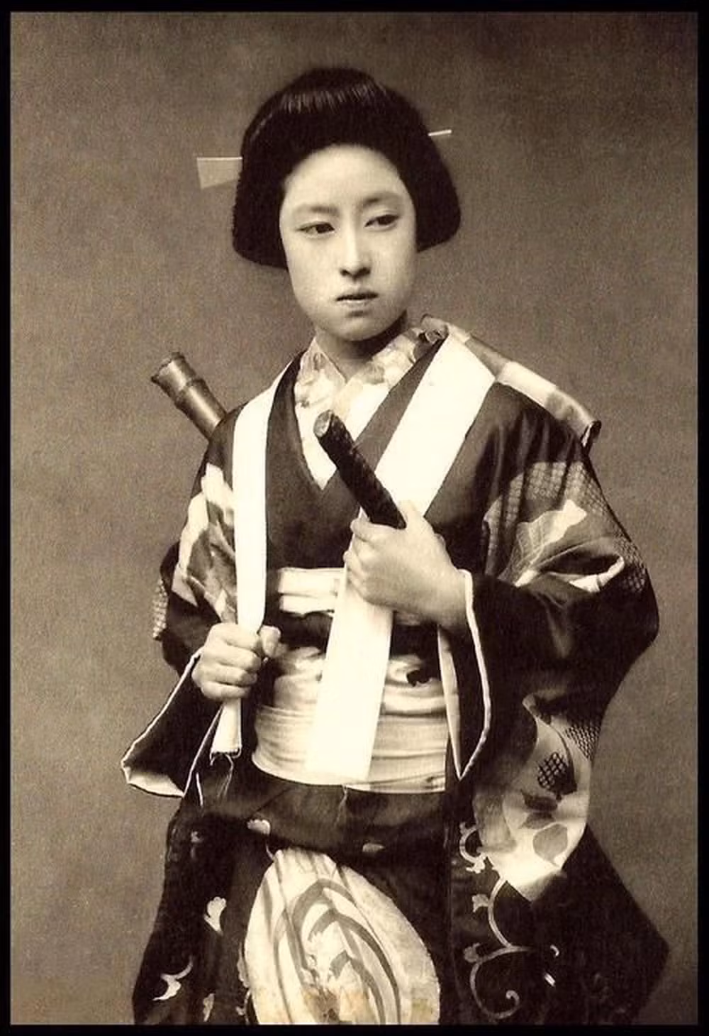 Loat anh hiem khoe tron dung mao cac nu samurai thoi xua-Hinh-5
