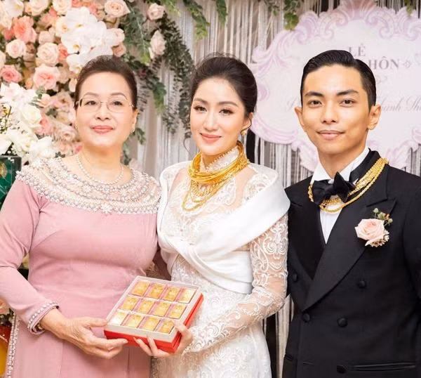 Me ruot Khanh Thi: Van cong tai nang, U80 sac voc van tre khoe-Hinh-7