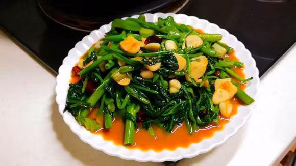 Uong mot hop sua khong bang an 1 can rau nay-Hinh-2
