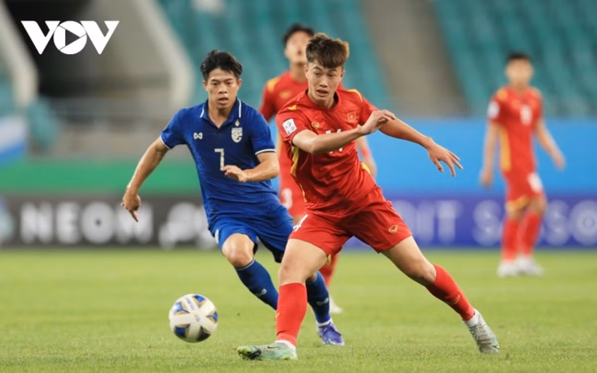 Sao tre U23 VN thua ke so ao cua Quang Hai o Ha Noi FC