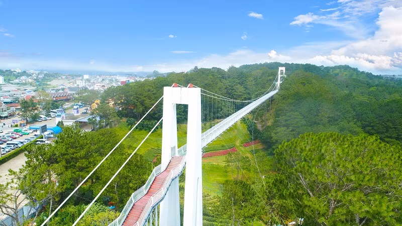 Cau kinh 7D dau tien tai Da Lat co gi dac biet?-Hinh-3