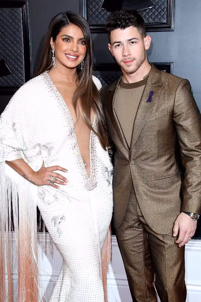 Hoa hau The gioi ha sinh con dau long cho Nick Jonas-Hinh-2
