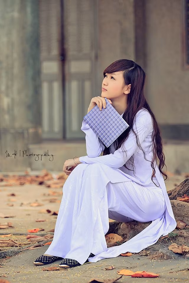 Nghĩ về một tương lai tươi sáng.