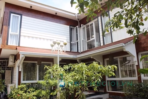 Ngôi nhà xây không cần móng, không tốn một viên gạch, trông không khác mấy ngôi biệt thự.