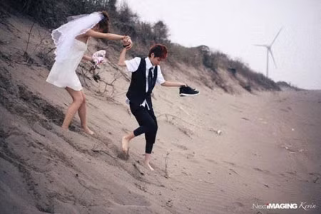 Năm 2011, vượt qua những lời dị nghị của gia đình và bạn bè, cặp đôi Nike – Audrey đã quyết định đi đến hôn nhân.