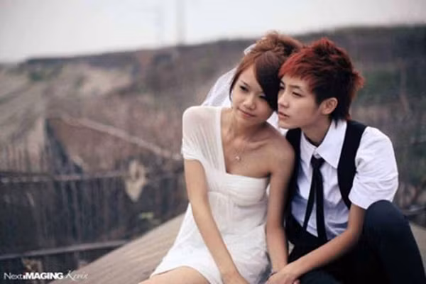 Cặp đồng tính nữ Nike – Audrey (người Đài Loan, Trung Quốc) từng có một thời gian gây nhiều tranh cãi trên các trang mạng xã hội.