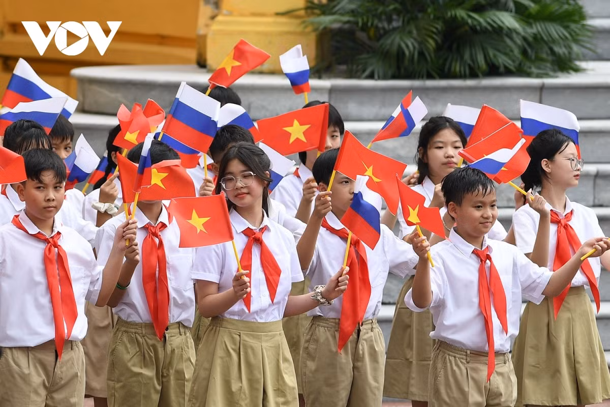 Chu tich nuoc To Lam chu tri Le don cap Nha nuoc Tong thong Nga Putin-Hinh-6