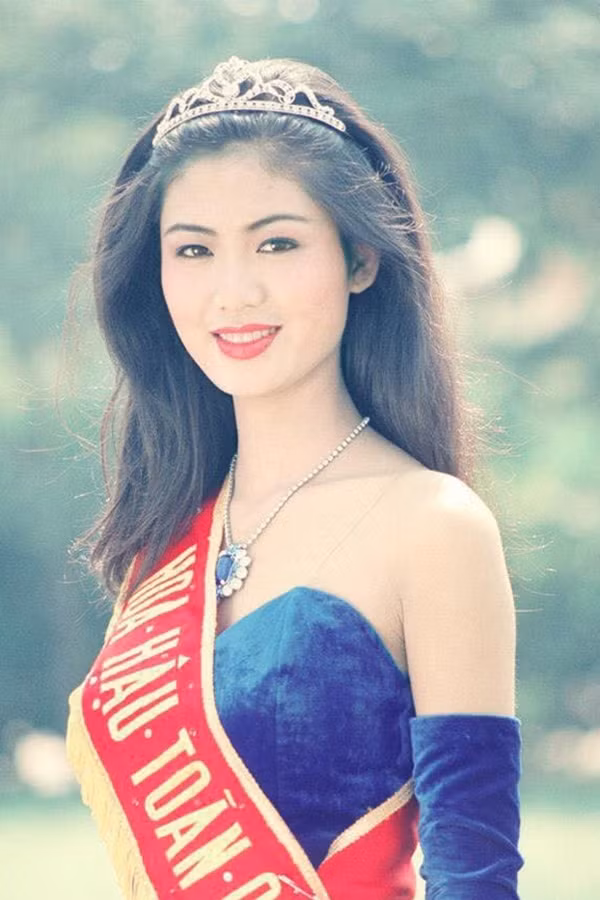 Duong tinh trac tro cua hoa hau Thu Thuy, Thien Nga, Ngoc Khanh
