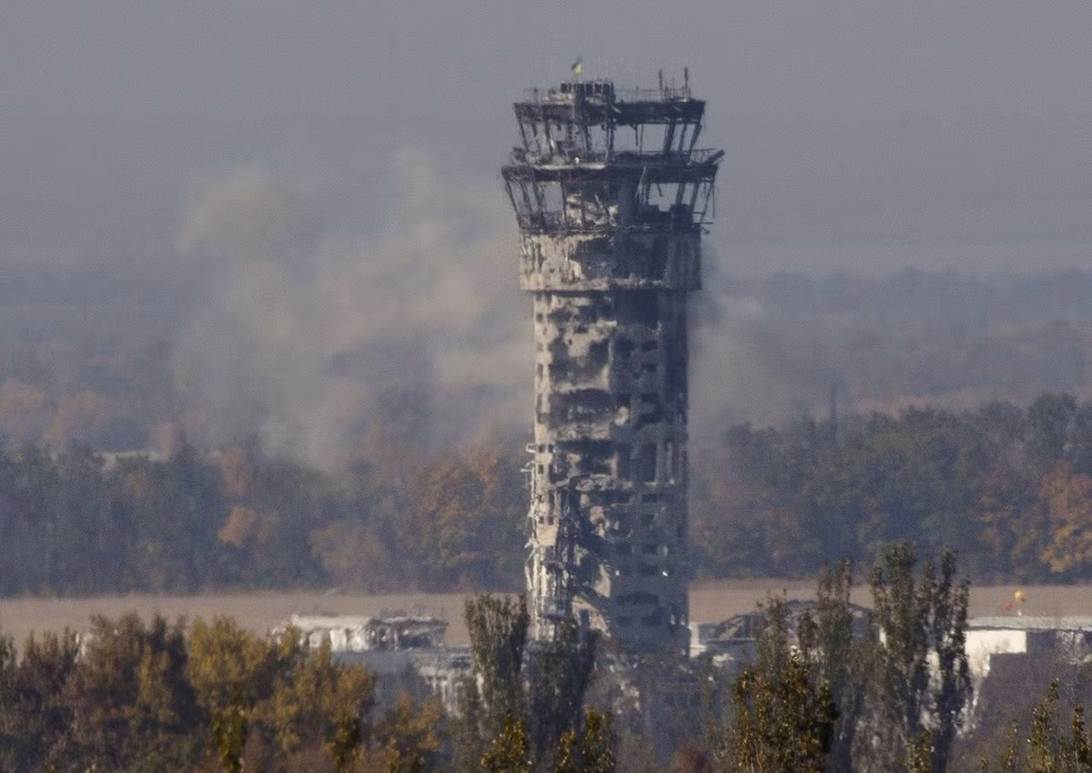 Vào thời điểm đó, các nước cộng hòa tự xưng Luhansk và Donetsk không được chính phủ nào công nhận, kể cả Nga. Chính phủ Ukraine từ chối đối thoại trực tiếp với hai nước cộng hòa ly khai.