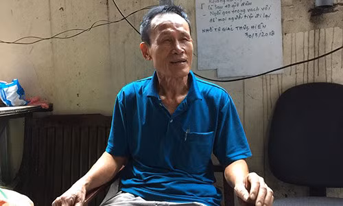 Doc gi hom nay 29/11: Con do xam tro vao benh vien danh nguoi dang cap cuu-Hinh-3