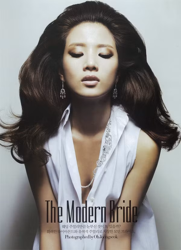 Người mẫu Lee Ji Yeon.