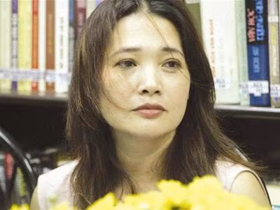Vẻ đa đoan mặn mà theo năm tháng của Lê Vân.