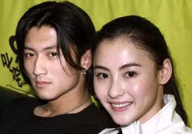 Tháng 4/2002: Tạ Đình Phong bị bắt gặp ở nhà Trương Bá Chi. Sau đó anh nói mình đã chia tay cả hai người phụ nữ Chi-Phi.