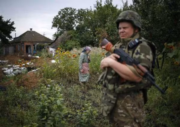 Binh sĩ Ukraine ở miền đông.