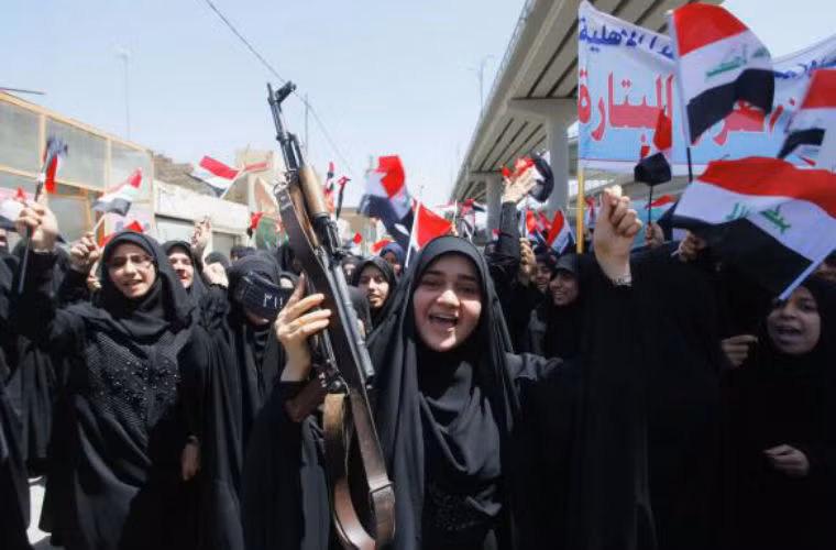 Phụ nữ Baghdad tuần hành ủng hộ Quân đội Iraq và các lực lượng ủng hộ chống lại phiến quân.