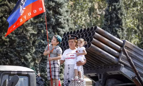 Một giàn pháo Grad được lực lượng ly khai thu từ Quân đội Ukraine.