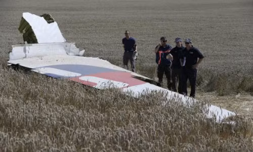 Mảnh vỡ máy bay MH17 ở miền đông Ukraine.