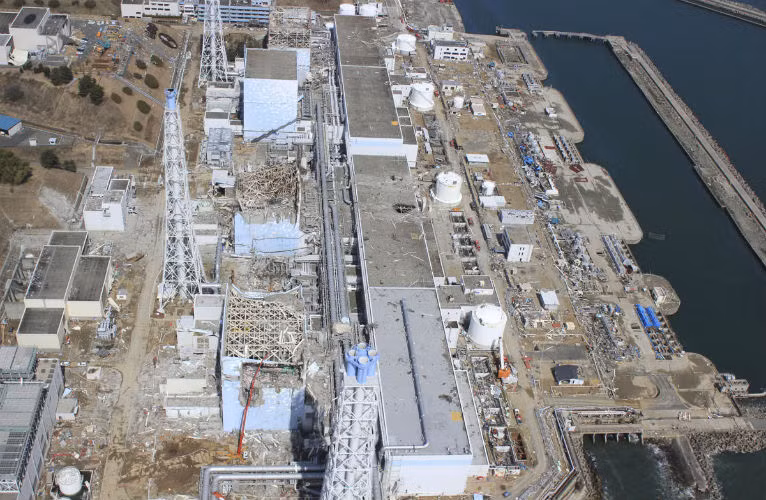 Bức ảnh từ máy bay không người lái chụp nhà máy nguyên tử Fukushima Dai-ichi ở Nhật ngày 24/3/2011.