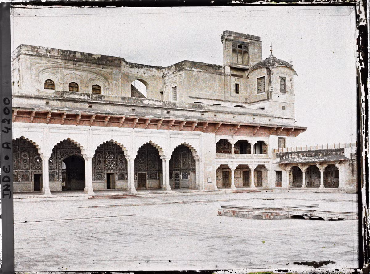 Một góc pháo đài Shish Mahal (Cung điện Gương), được Shah Jahan cho xây dựng vào năm 1631.