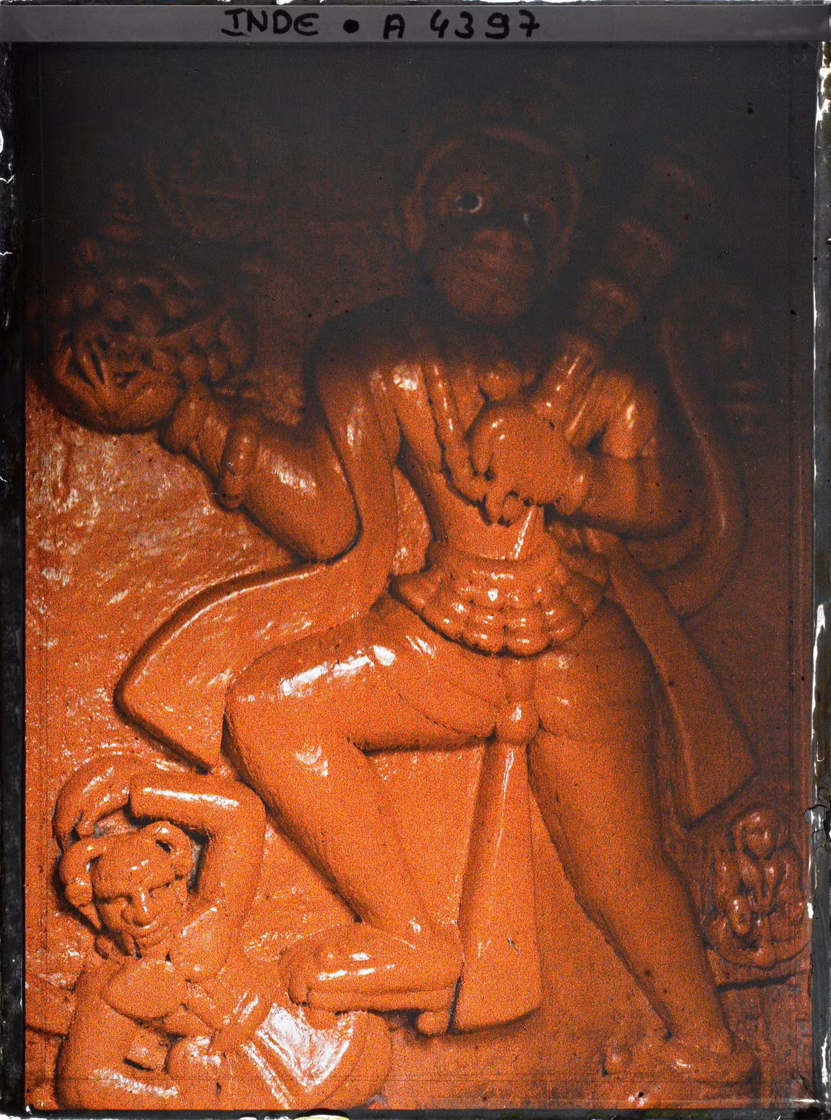 Phù điêu hình Hanuman, Tướng quân Khỉ trong sử thi Ramayana, tại ngôi đền Hindu giáo.