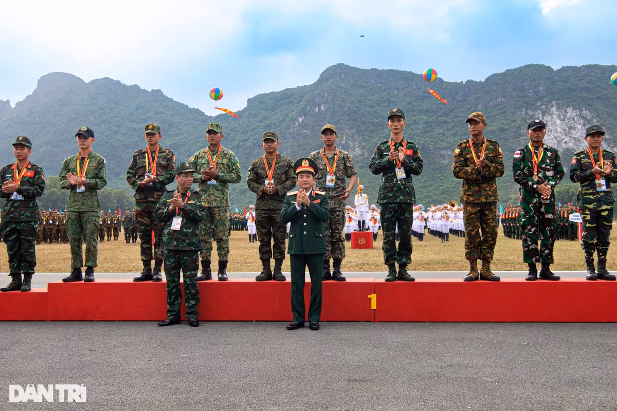 An tuong hinh anh Le Be mac Giai ban sung quan dung Luc quan cac nuoc ASEAN-Hinh-4