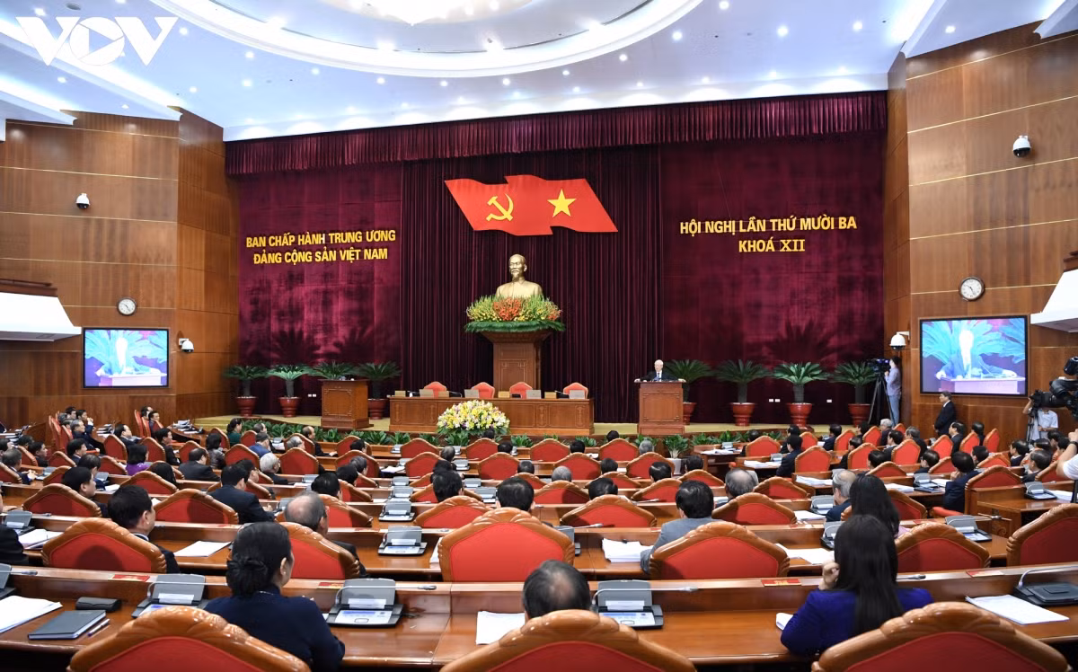 Tong Bi thu, Chu tich nuoc: Trung uong da gioi thieu nhan su BCH khoa moi