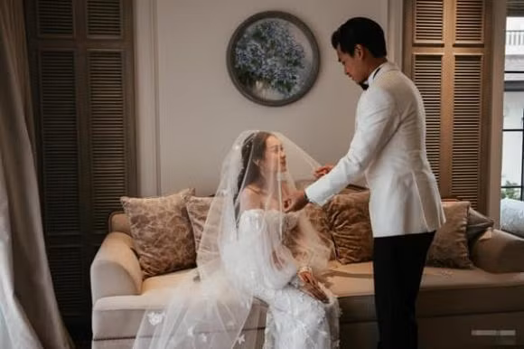 Thiếu gia từng nghi hẹn hò Tiểu Vy lấy vợ, tổ chức chuỗi đám cưới khủng - Hình 6 Thieu gia tung nghi hen ho Tieu Vy lay vo, to chuc chuoi dam cuoi khung-Hinh-6